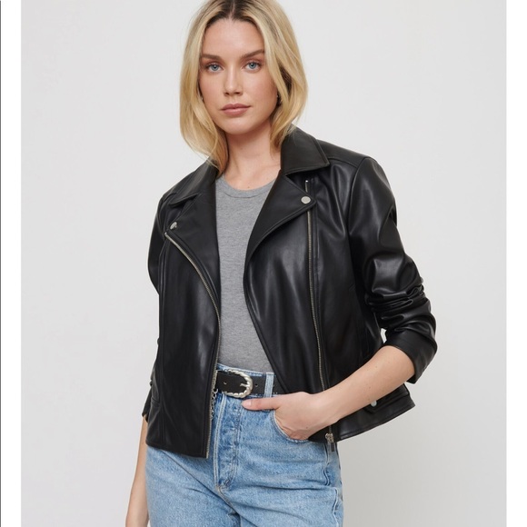 BNWOT Must have faux leather moto jacket - Picture 3 of 3